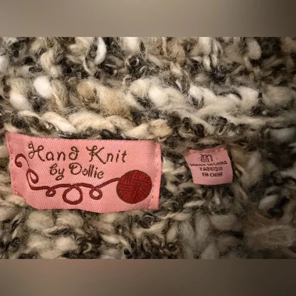 Anthropologie Short Sleeved Chunky Knit Button-Up Cardigan - size Medium - Picture 2 of 4